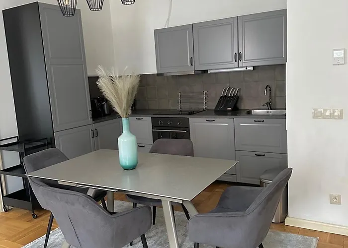 Ve Meste 2 Apartamento