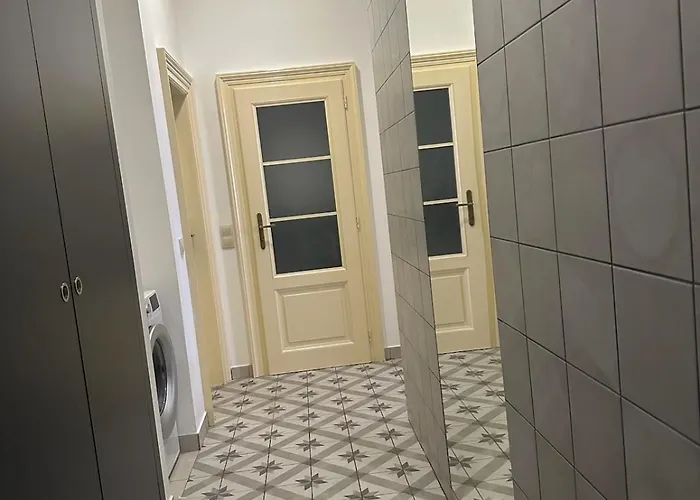 Apartment Ve Meste 2 *